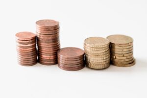 Cum să-ți Gestionezi Finanțele Personale și să Faci Economii: Sfaturi Pentru Bugetare Eficientă