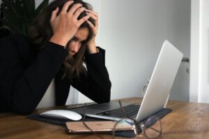 Tehnici Eficiente de Gestionare a Stresului în Viața de Zi cu Zi
