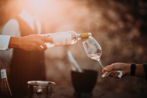 Cum să descoperi cele mai bune vinuri locale în călătorii