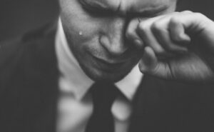 Cum să înveți să îți gestionezi emotiile pentru a fi mai succesful