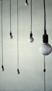 Cum să te adaptezi la schimbările pieței pentru a rămâne competitiv