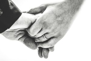 Cum să îți crești vânzările prin colaborări și parteneriate