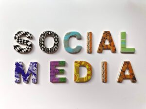 Automatizarea marketingului pe rețelele sociale: Cum sa eficientizezi campaniile