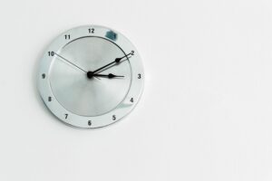 Cum să folosești tehnicile de time blocking pentru a-ți organiza timpul mai bine