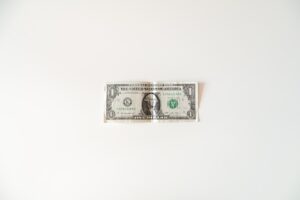 Cum să faci bani din social media marketing