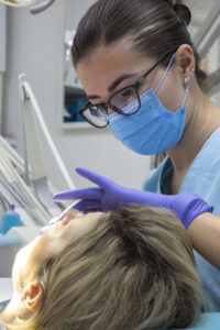 Chirurgie dento-alveolară – soluții avansate pentru cazuri complexe