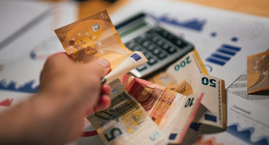 Photo cash flow management mistakes