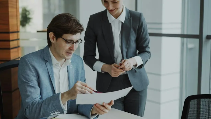 Photo common mistakes choosing business legal form
